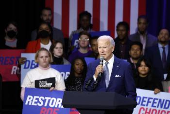 Biden intenta centrar las elecciones de mitad de mandato en la interrupción del embarazo