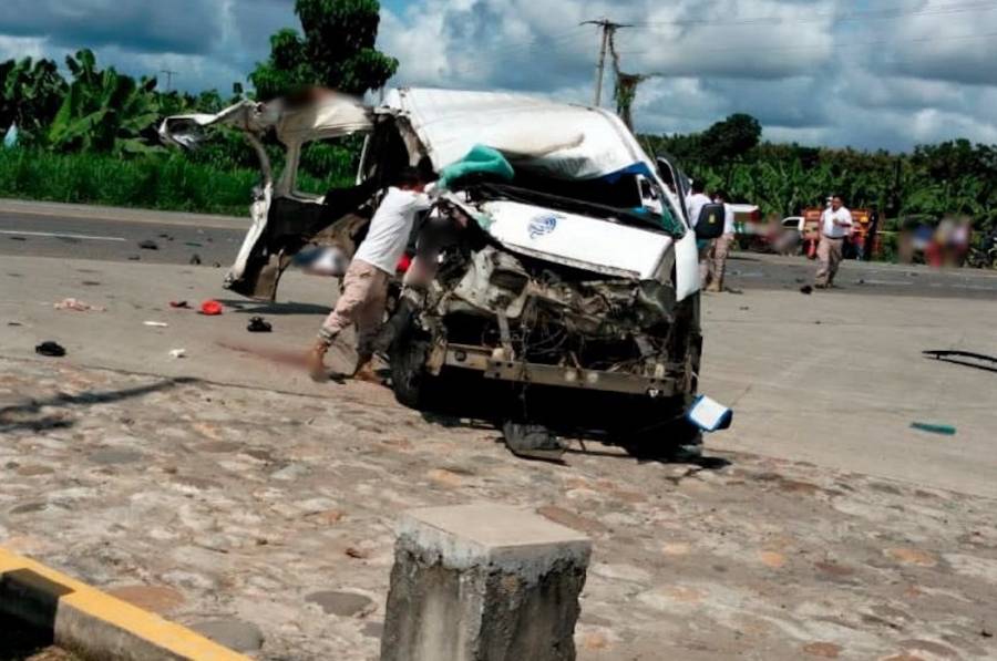 Migrantes pierden la vida en accidente carretero en Chiapas; INM repatriará cuerpos