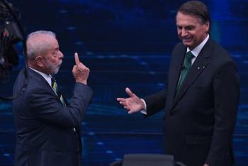 Bolsonaro acorta distancia de Lula en sondeo a 11 d&iacute;as del balotaje en Brasil
