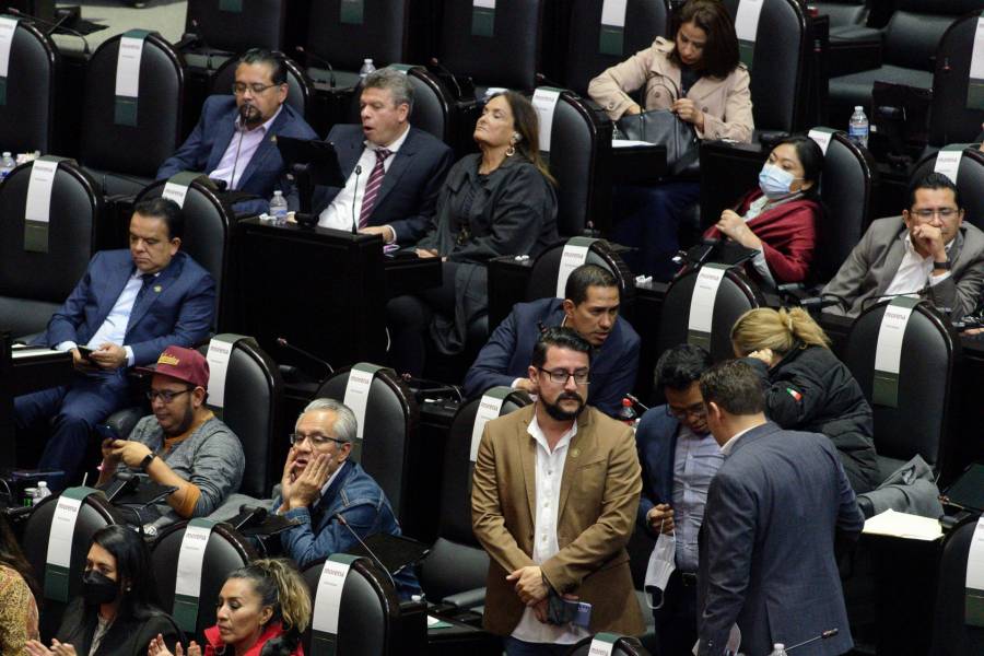 Aprueban LFD e inicia discusión de Ley de Ingresos