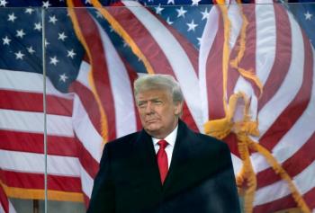 Trump ten&iacute;a documentos secretos sobre Ir&aacute;n y China en su mansi&oacute;n de Florida