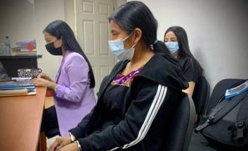 Queda en libertad mujer que mat&oacute; a su esposo tras quemar con atole a su beb&eacute;