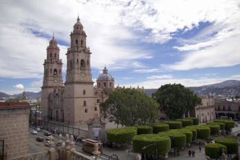 Catedral de Morelia, la joya arquitect&oacute;nica mejor conservada de Michoac&aacute;n