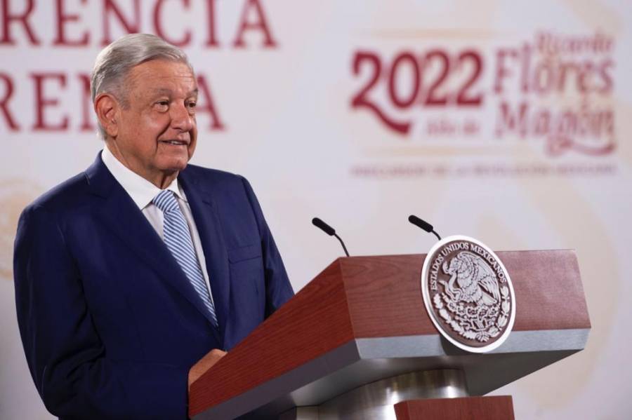 Gobierno entrega licencia de libre importación a Walmart
