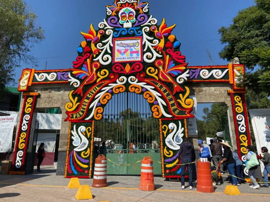 Alcaldía Miguel Hidalgo implementa operativo en panteones por Día de Muertos