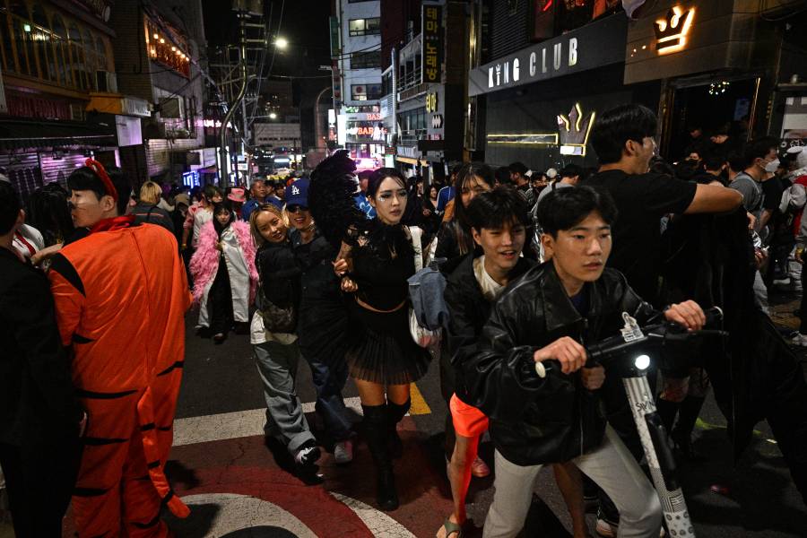 Reportan en Corea del Sur al menos 146 fallecidos tras estampida por festejos de Halloween