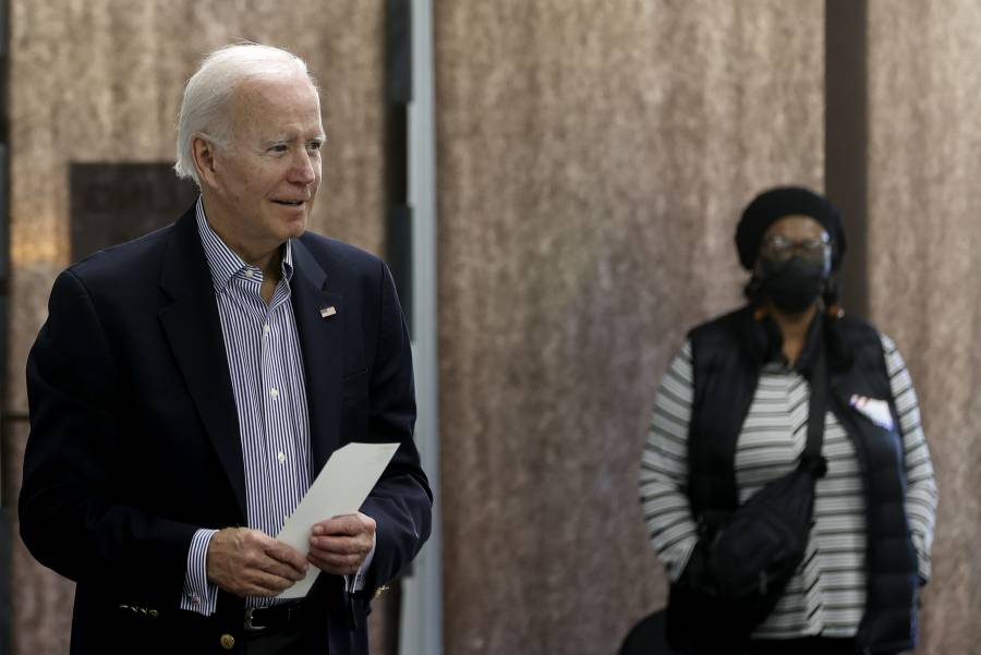 Biden votó en forma anticipada en los comicios de medio mandato