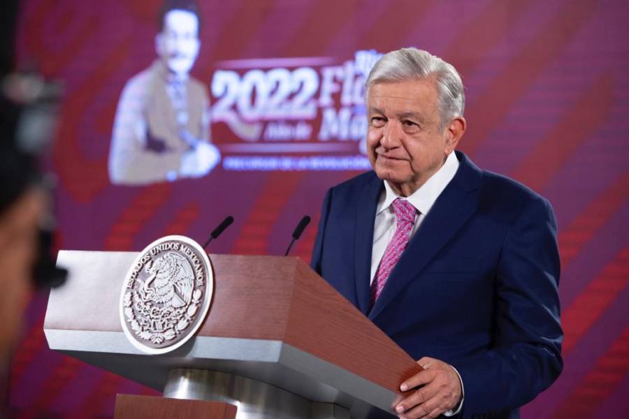 AMLO critica que se de más cobertura a Ayotzinapa que al triunfo de Lula da Silva