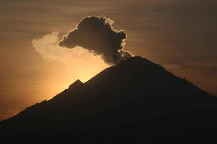 Alertan caída de ceniza del volcán Popocatépetl en Milpa Alta y Tlalpan