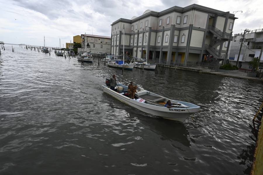 Centroamérica en alerta ante avance de Lisa convertida en huracán