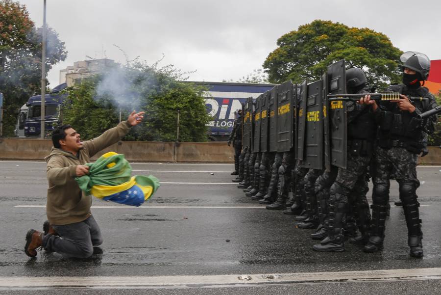 Equipos de Lula y Bolsonaro inician el jueves transición mientras remiten protestas en Brasil