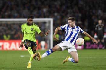 Europa League: Real Sociedad clasifica como l&iacute;der pese a perder ante Manchester United