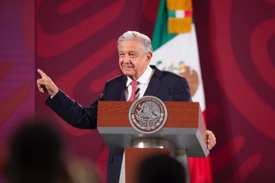 AMLO se lanza contra Fox: 