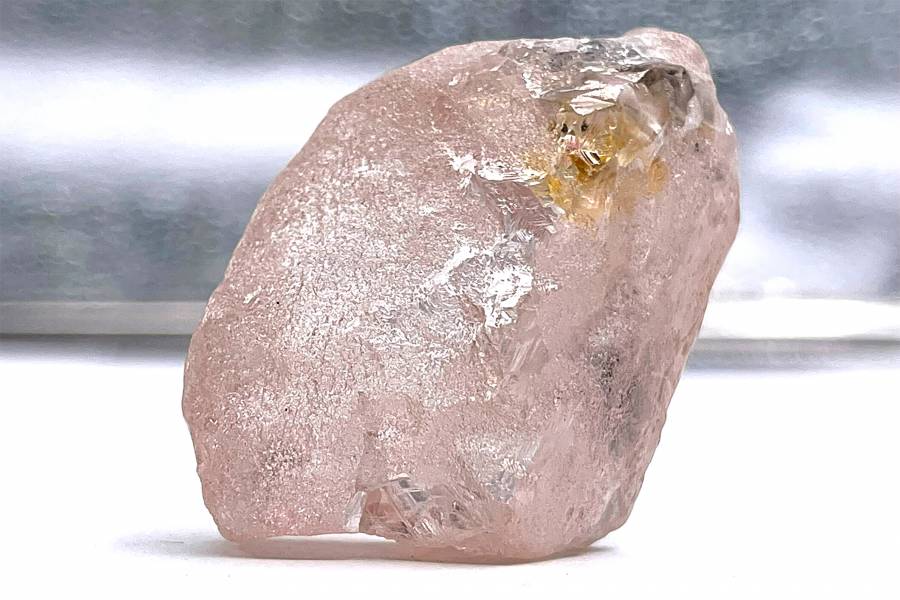 Subasta de diamante rosa 