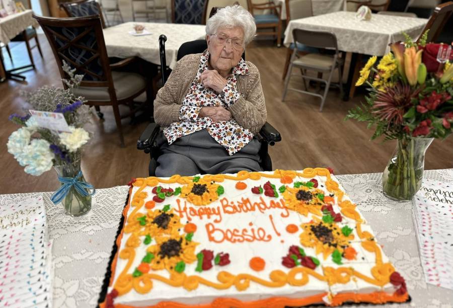 Bessie Hendricks cumple 115 años; es la mujer más longeva de EEUU