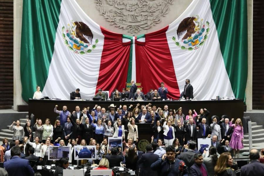 Tercera jornada del PEF se celebra entre insultos e improperios