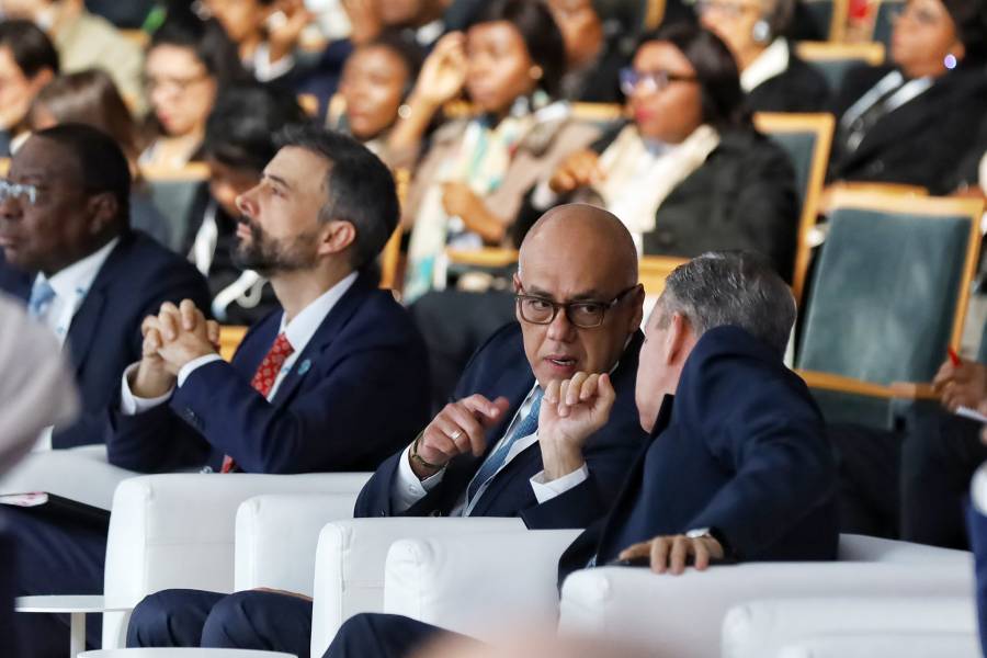Conversaciones sobre Venezuela en París, terminan sin fecha para retomar proceso de México