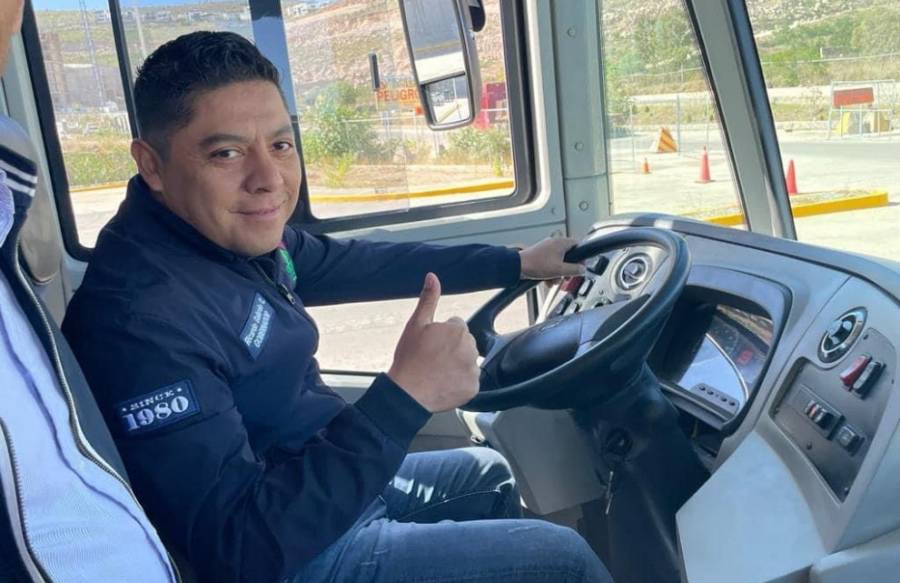 Realiza Gallardo Cardona prueba de manejo en Metrobús