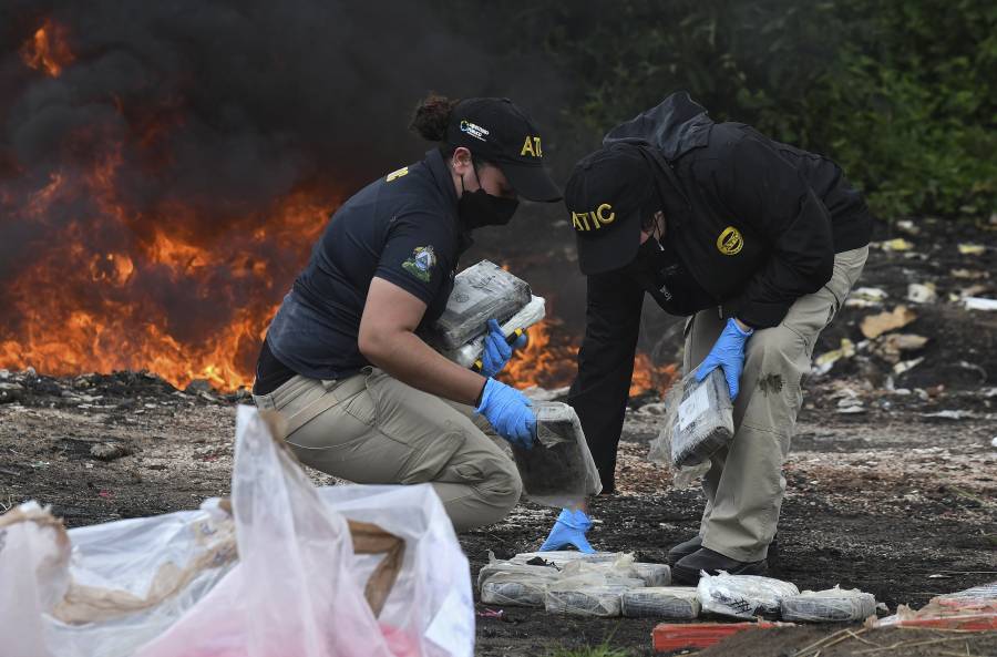 El Salvador decomisa tres toneladas de cocaína valorada en USD 77 millones