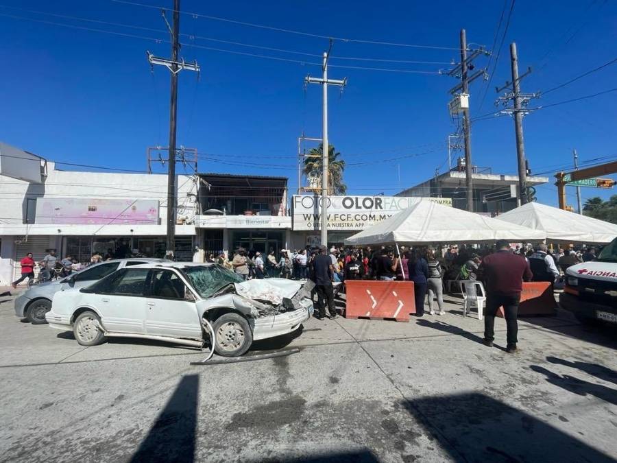 Aumenta a 24 el número de personas arrolladas en fila para cobrar pensión del Bienestar en Tamaulipas