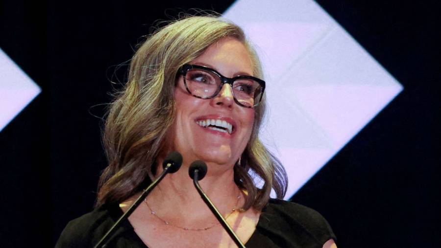 Katie Hobbs ganó gubernatura de Arizona