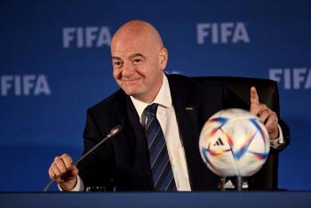 Gianni Infantino continuar&aacute; como presidente de FIFA; pide tregua a la Guerra