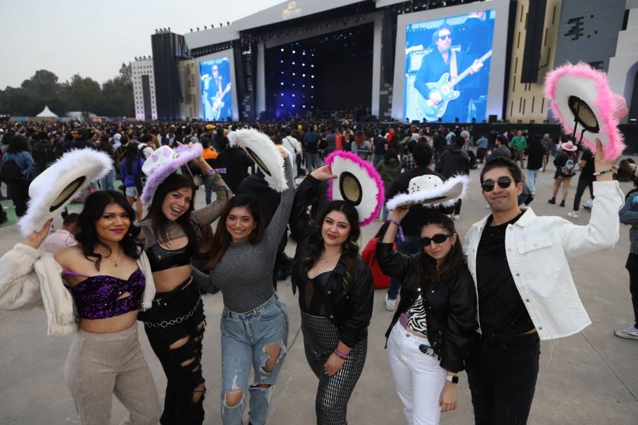 Policía CDMX detiene a tres mujeres relacionadas con el robo de celulares