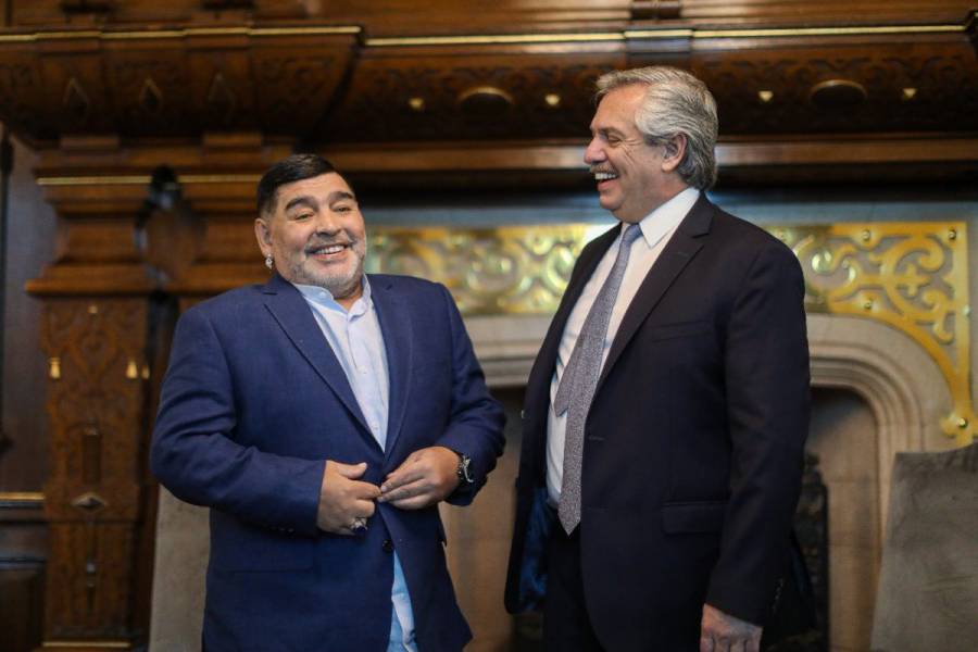 Siempre nos vas a acompañar: Alberto Fernández envía emotivo mensaje en redes por aniversario luctuoso de Maradona