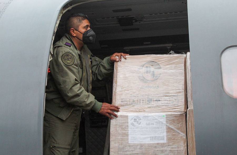 México recibió de Cuba, primer embarque de vacuna Abdala contra Covid-19