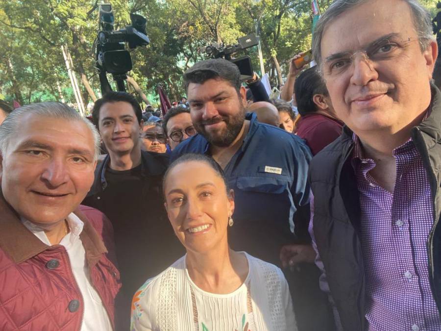 Ebrard, Sheinbaum y Adán Augusto iniciaron juntos marcha con AMLO; solo Sheinbaum sigue su paso