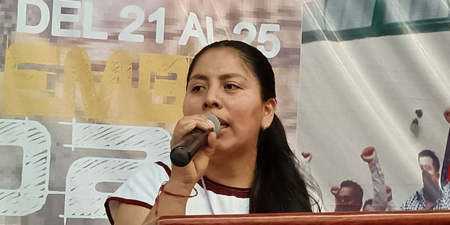 En Oaxaca el CNTE elige a profesora indígena como secretaria general