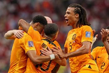 Qatar 2022: Pa&iacute;ses Bajos se pasea ante el anfitri&oacute;n y pasan a octavos como l&iacute;deres