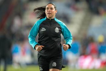 Mujeres integran primera terna arbitral en la FIFA; debutan en partido Alemania vs Costa Rica