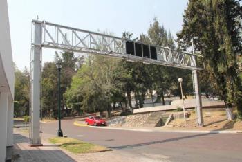 Arcos carreteros apoyan a las autoridades en el resguardo de vialidades