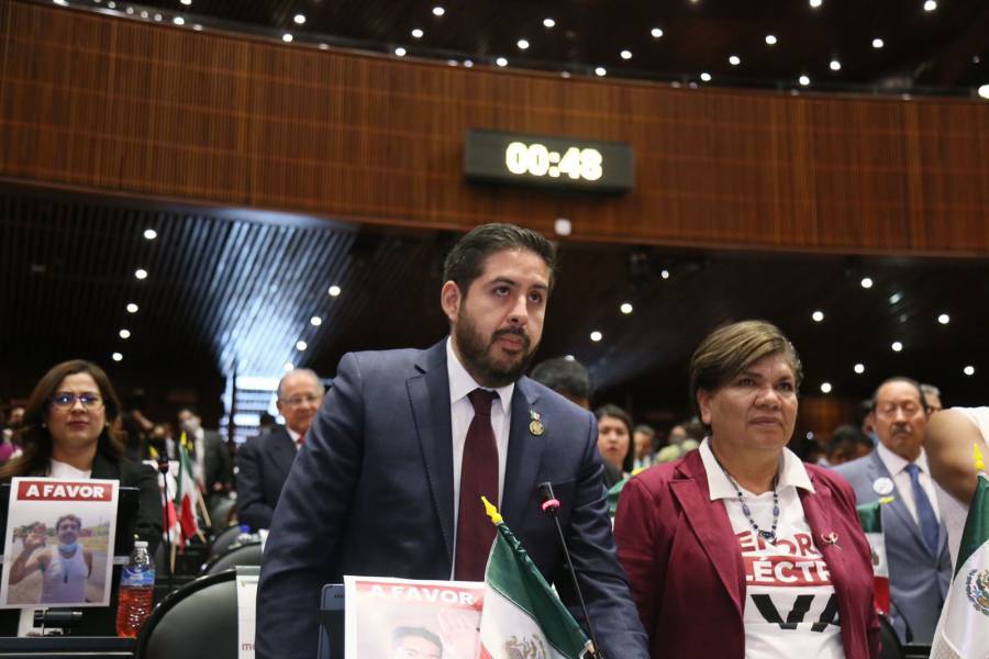 Morena pide al INE aplicar medidas contra gira de Creel y Monreal