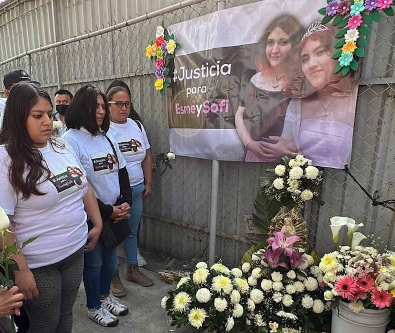 Exige mam&aacute; de Sofi y Esme presentaci&oacute;n de servidores p&uacute;blicos