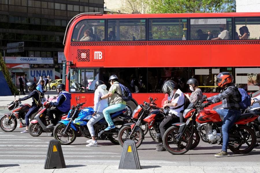 Ciudad México se sube a la moto y agrava el caos vehicular