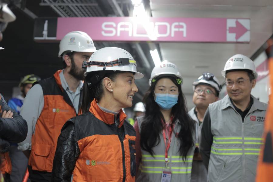 Sheinbaum recorre vías de la L1 del Metro