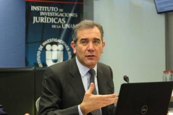 Ignacio Mier exhibe contradicción de Lorenzo Córdova: Antes criticaba despilfarro del INE, ahora “lo pervirtió el dinero”