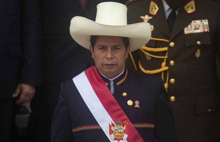 Congreso de Perú destituye al presidente Pedro Castillo