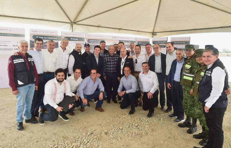 El gobernador es muy buena persona: AMLO, en visita a Monterrey