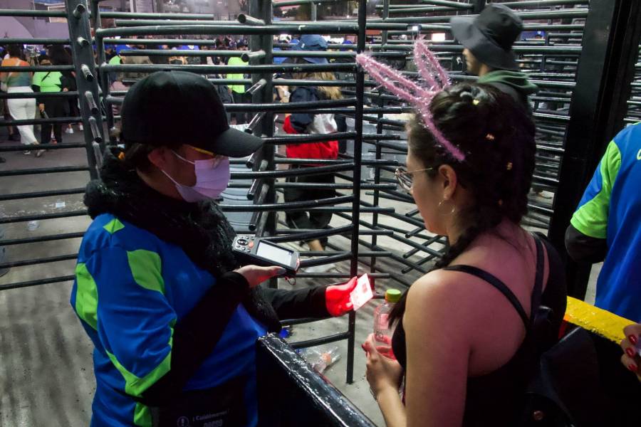 Detienen a 11 personas por revender boletos de Bad Bunny; suman 25 implicados