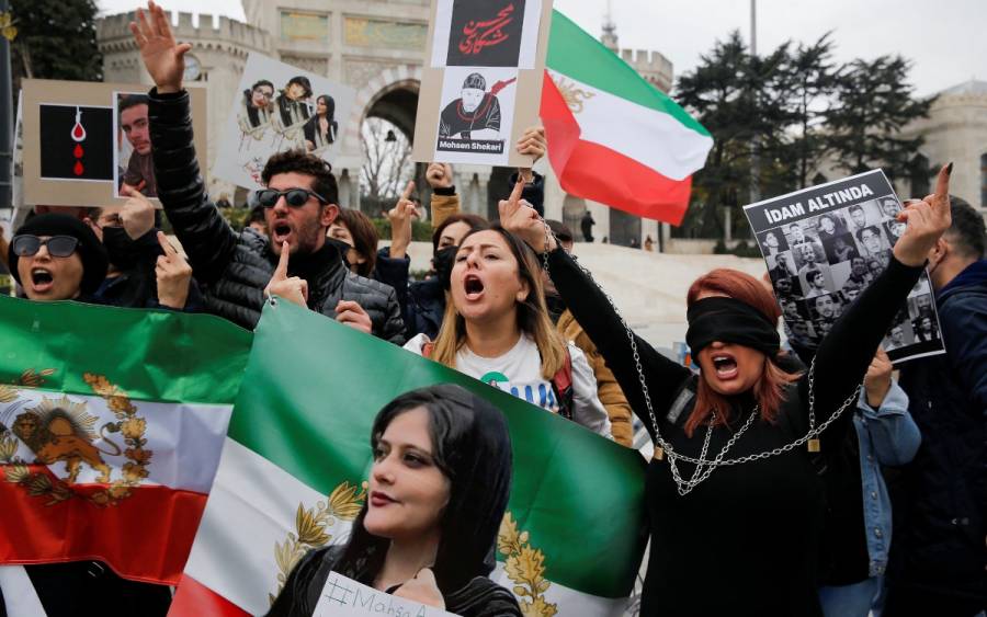 ONU expulsa a Irán de organismo de derechos de las mujeres por represión