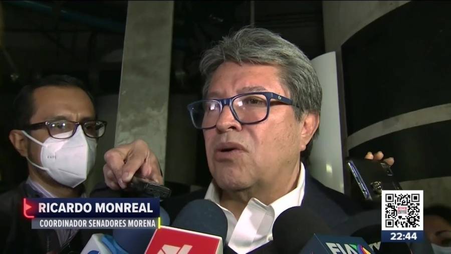 Senado aprueba plan B de AMLO; Monreal, en contra