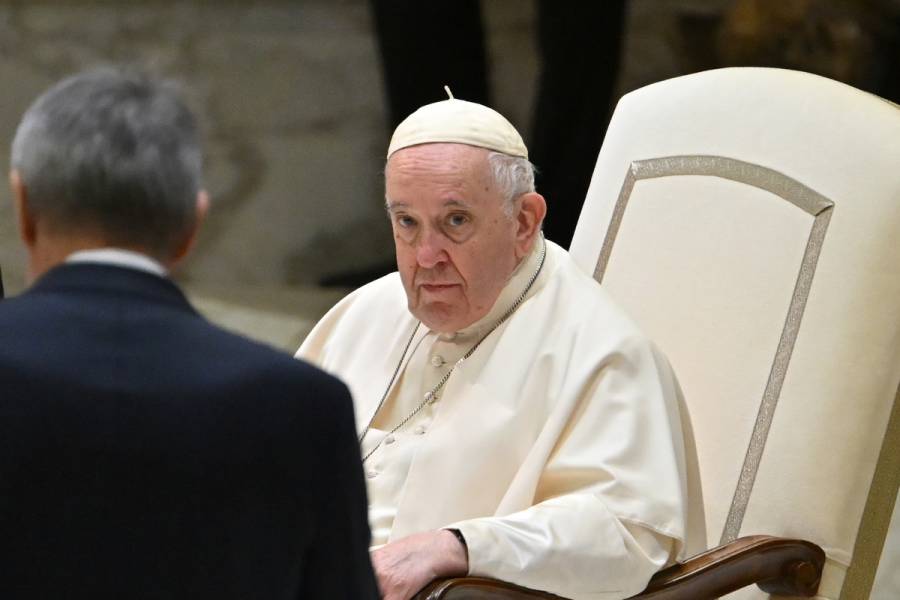 Papa Francisco firmó una carta de renuncia por si le falla la salud