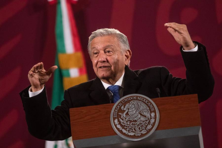 Pedro Castillo y su familia decidirán si aceptan asilo de México, dice AMLO