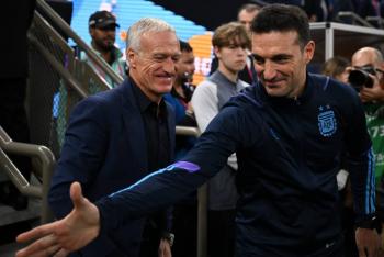 Lionel Scaloni, &eacute;l t&eacute;cnico, que llev&oacute; a Argentina al tricampeonato mundial