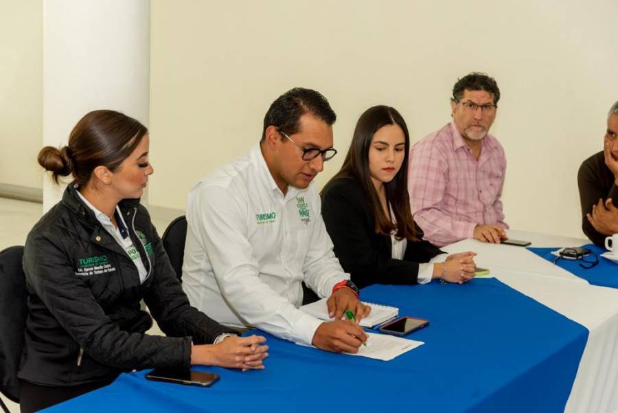 ESTABLECIÓ SECTUR ESTRATEGIAS DE TRABAJO PARA EL 2023 EN LA ZONA MEDIA