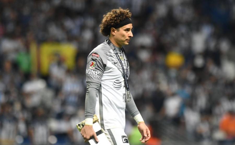 Ochoa regresa al futbol de Europa con Salernitana