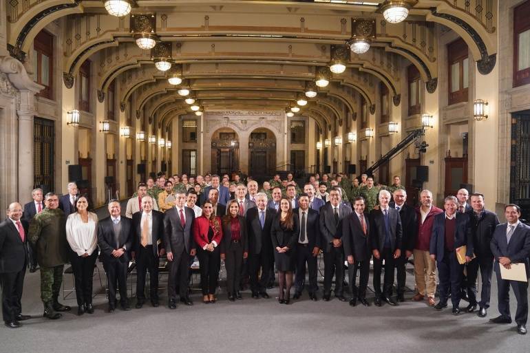 20 gobernadores y AMLO revisan cobertura de Bancos del Bienestar